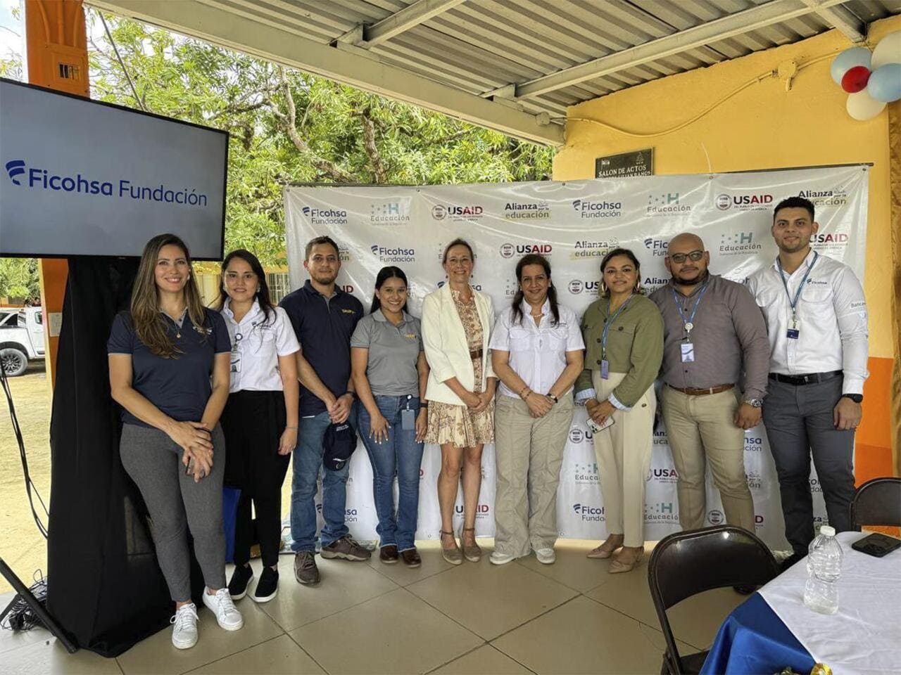 Avance educativo en Campana gracias a Ficohsa y sus alianzas